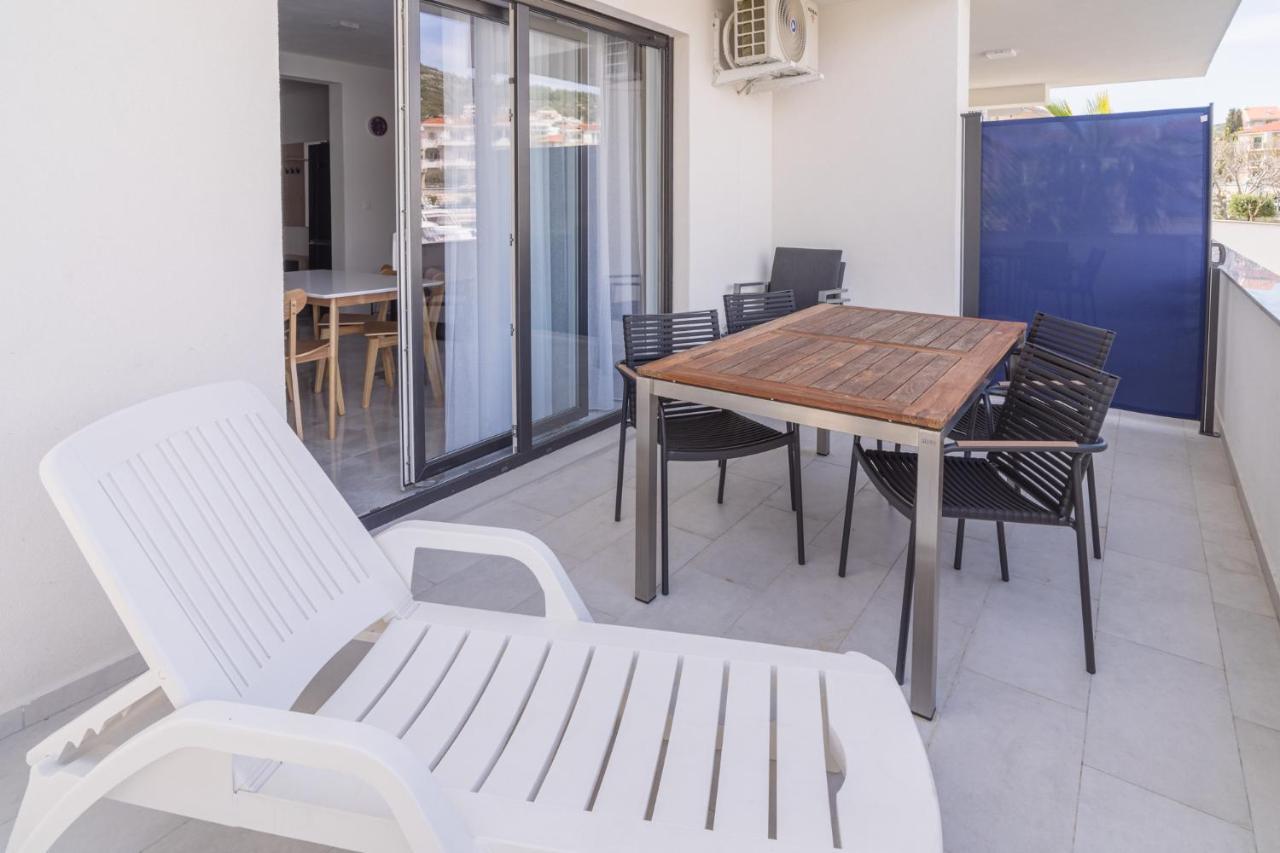 Blue Marina Apartments Extérieur photo
